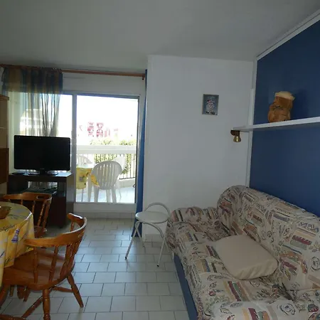 Agreable Proche Plage, Verdure Et Commerces, Parking Prive, Pour 4 Personnes - Fr-1-328-252